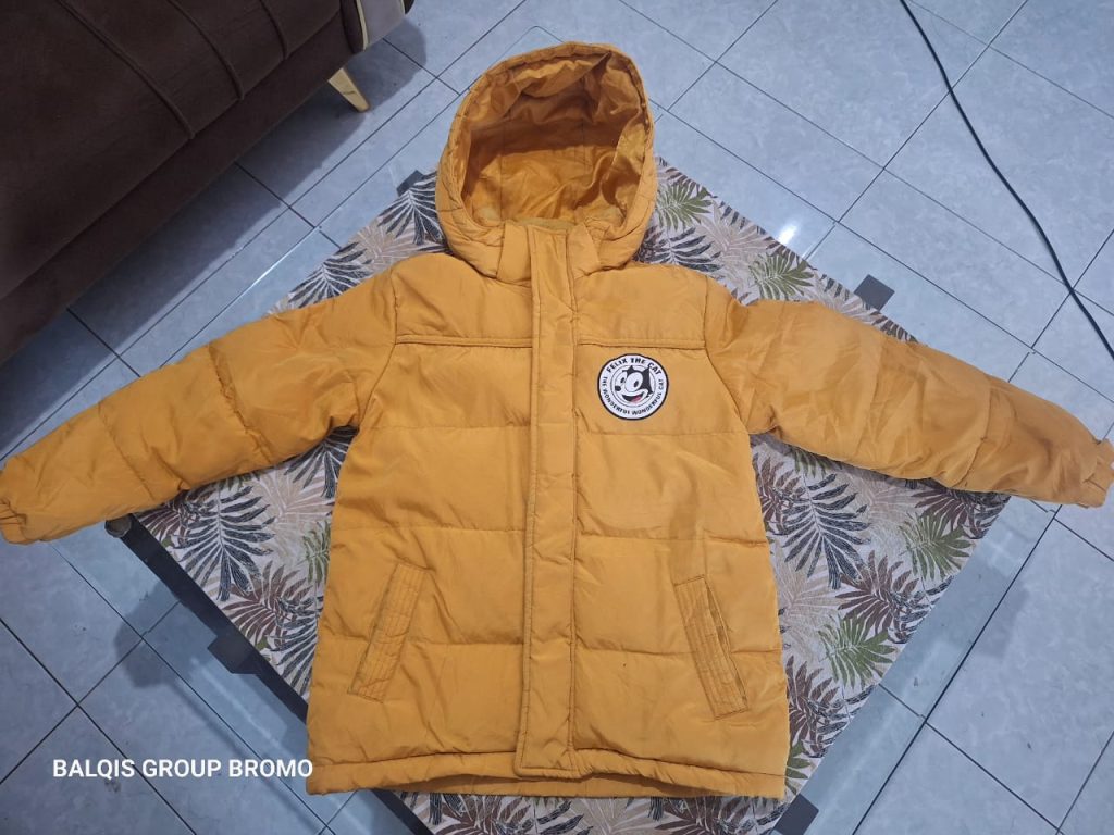 Sewa jaket Bromo Murah 7